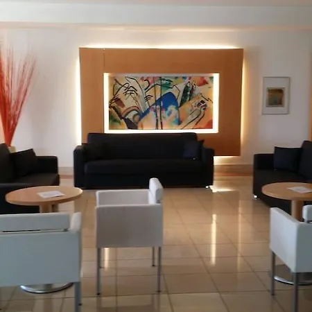 Planet Hotel