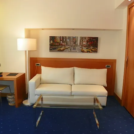 Hotel Planet 4*